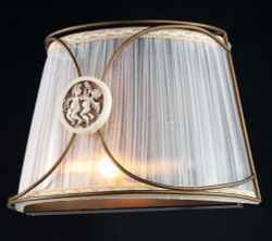 Настенный светильник Maytoni Letizia ARM365-01-R