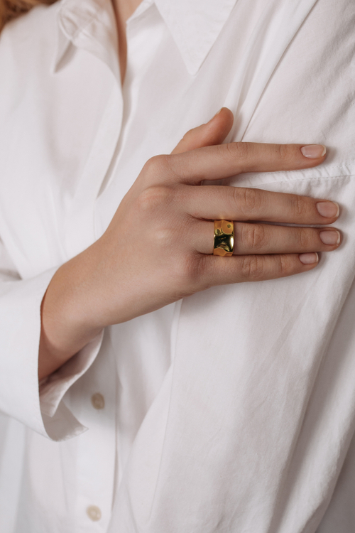 Кольцо "Мятое" в золочении