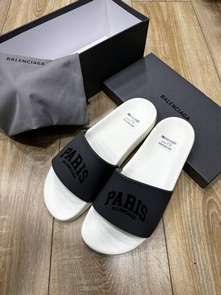 Шлёпанцы Balenciaga, арт. 703969
