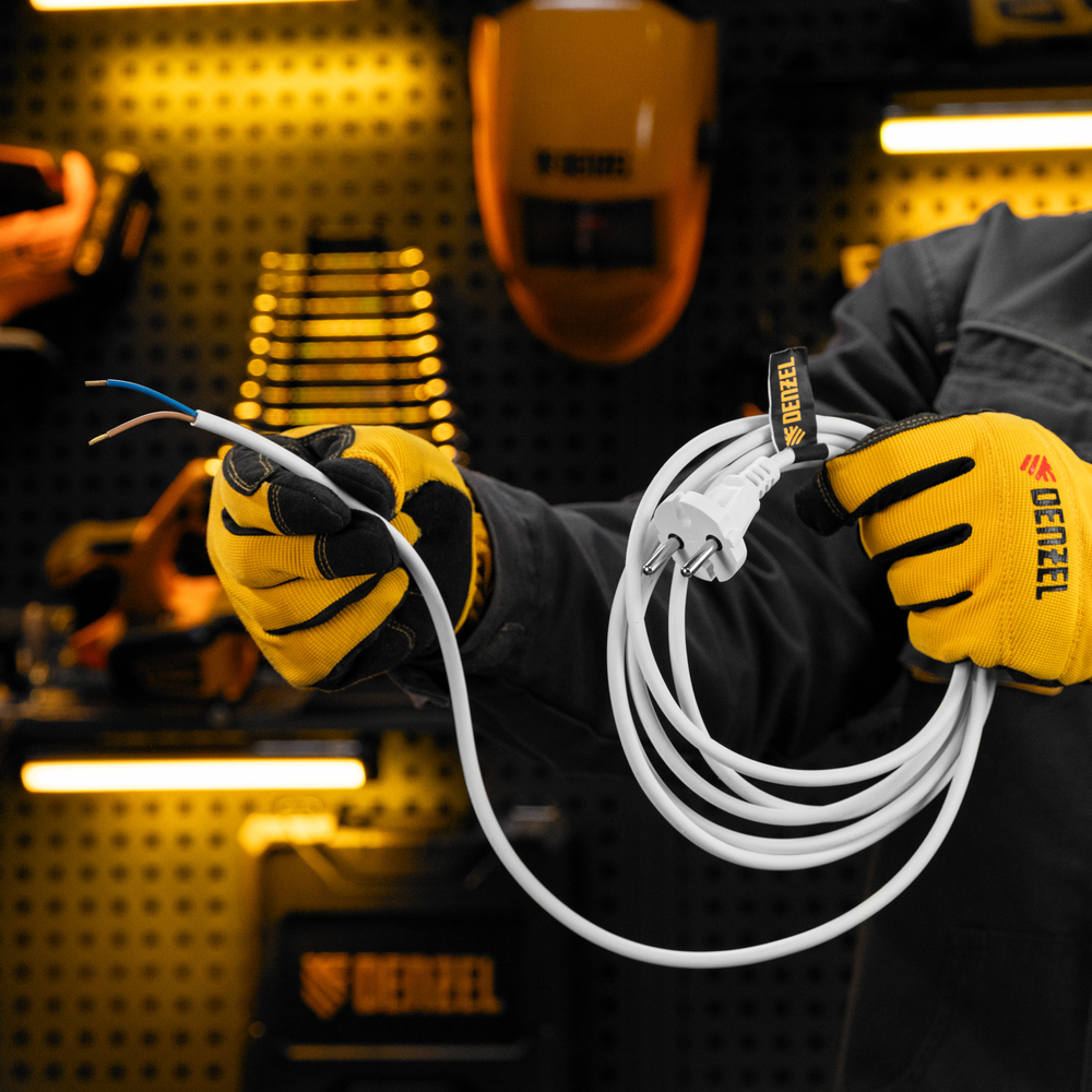 Шнур сетевой Energy Series, ПВС, 3 м, 2 x 1 мм, с неразборной вилкой, белый, Denzel