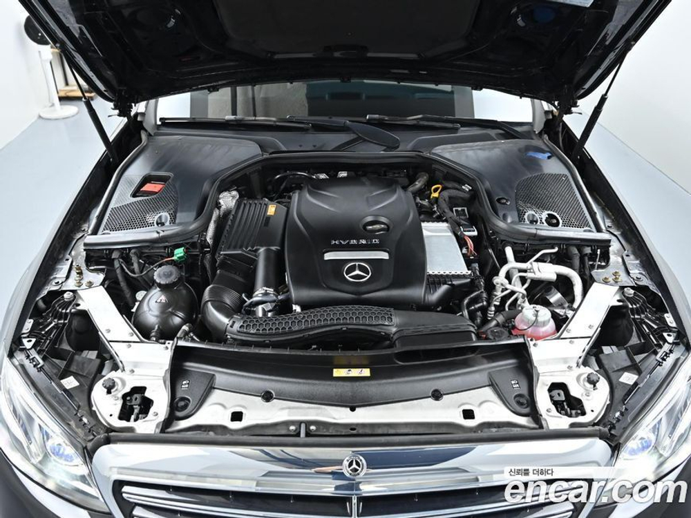 Mercedes-Benz E-Class W213 E300e 4MATIC Exclusive (09.2020)