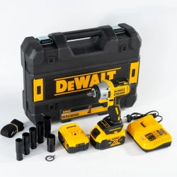 гайковерт 18V аккумуляторный бесщеточный Dewalt