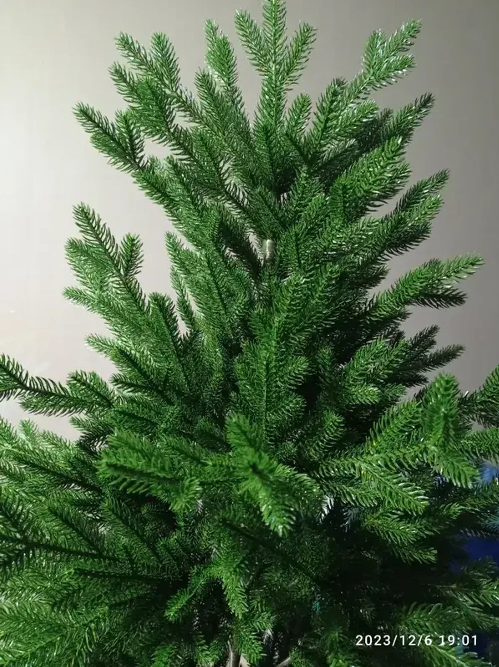 Ель искусственная «Вега» (Литая хвоя) от 1,2 м до 3 м