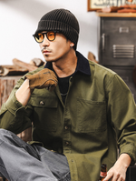 Рубашка для мужчин,два накладных кармана,воротник другого цвета на весну