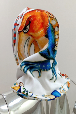 Двусторонний снуд «Фантасмагория» по мотивам иллюстраций Псалтыри Латтрелла