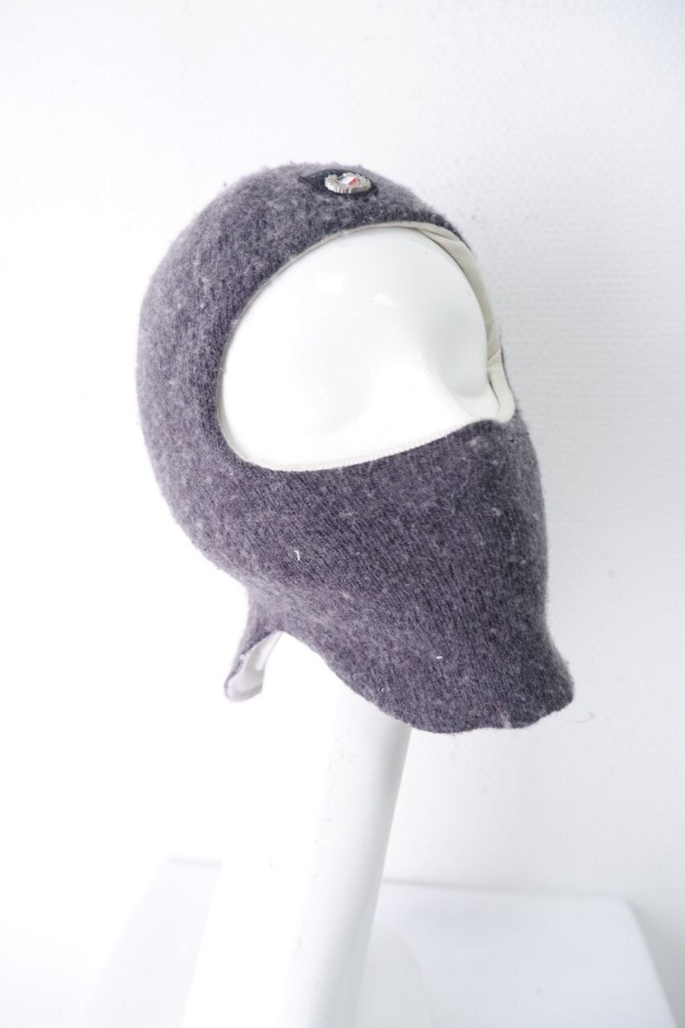 Шапка-шлем практичный