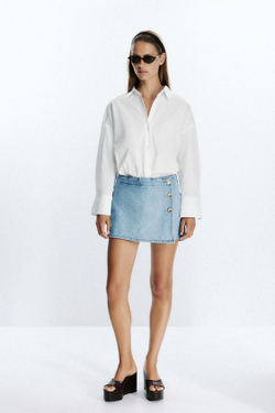 ZARA ДЖИНСОВАЯ ЮБКА-ШОРТЫ Z1975 С ЗАПА́ХОМ И ПУГОВИЦАМИ, ВЫЦВЕТШИЙ СИНИЙ