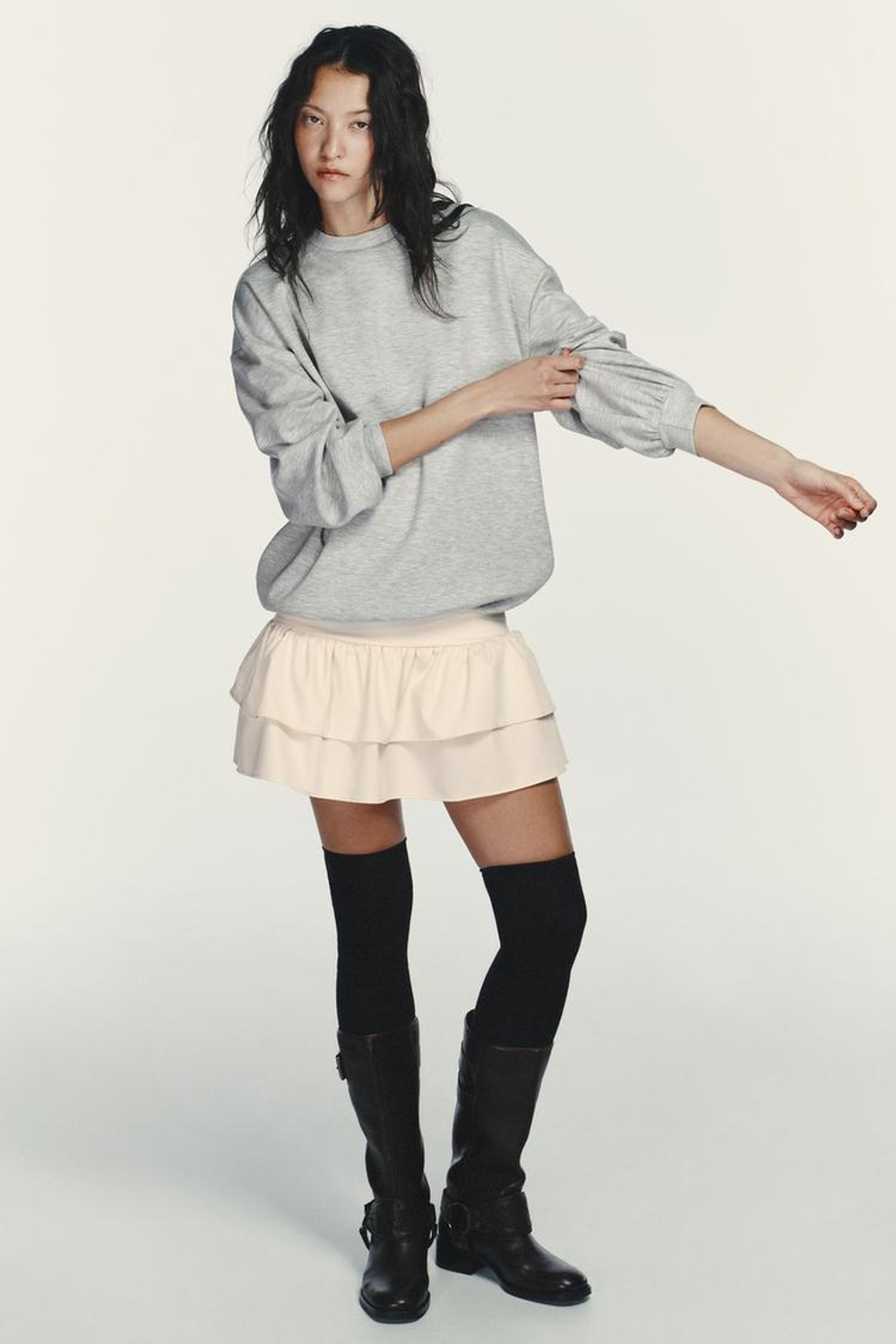 ZARA КОРОТКОЕ КОМБИНИРОВАННОЕ ПЛАТЬЕ С ВОЛАНАМИ, ЭКРЮ МЕЛАНЖ