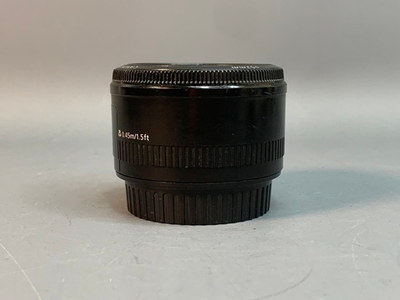 Canon 50mm 1.8 царапки на задней линзе