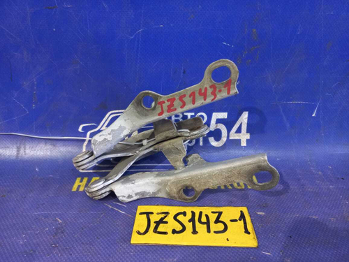 Петля капота левая TOYOTA CROWN 1 993