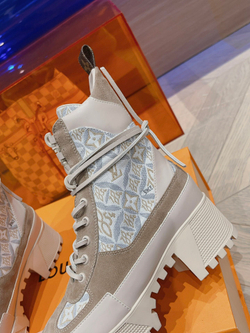 Louis Vuitton Laureate Desert Boot