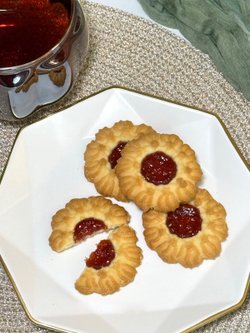 Печенье песочное с вишневым джемом 500гр