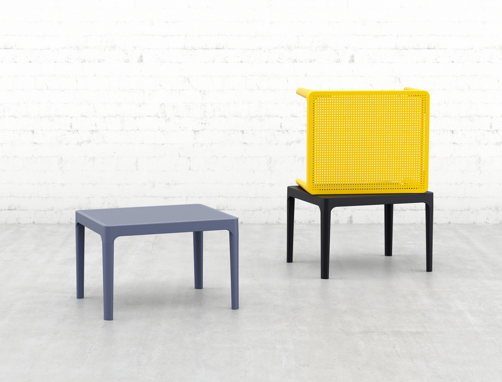Столик пластиковый журнальный Siesta Contract Sky Side Table, желтый