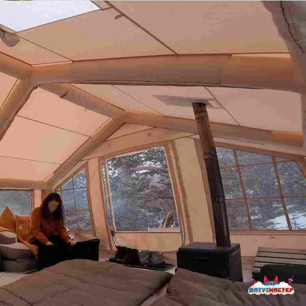 Пневмокаркасная всесезонная палатка «Тёплая Искра» 3,6×4,8×2,2 м — с печкой, из ПВХ, бежевая