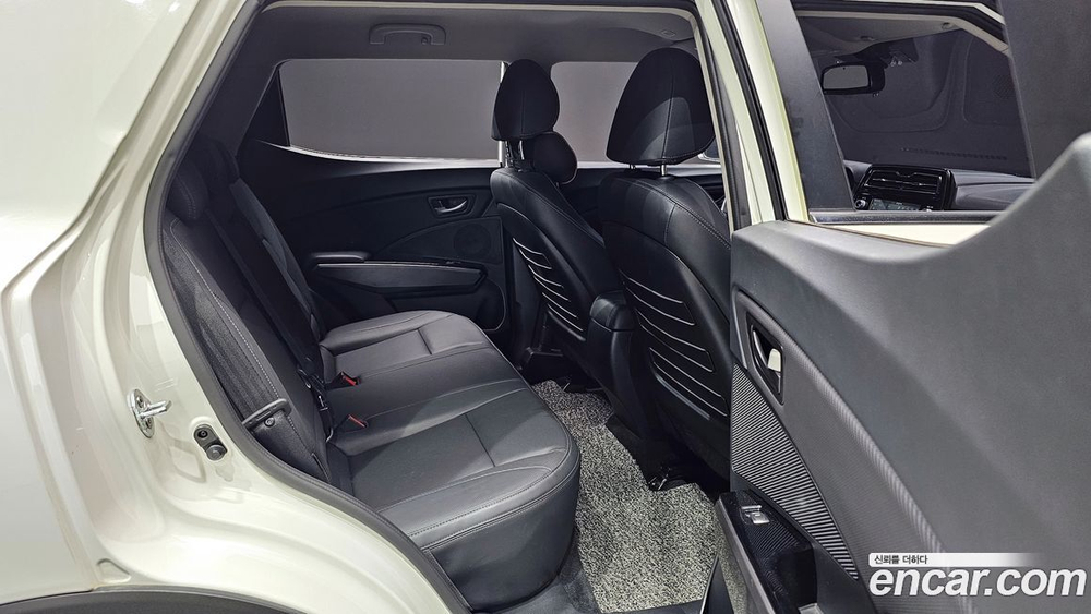 KG Mobility (Ssangyong) Very New Tivoli Дизель 1.6 2WD (10.2019)