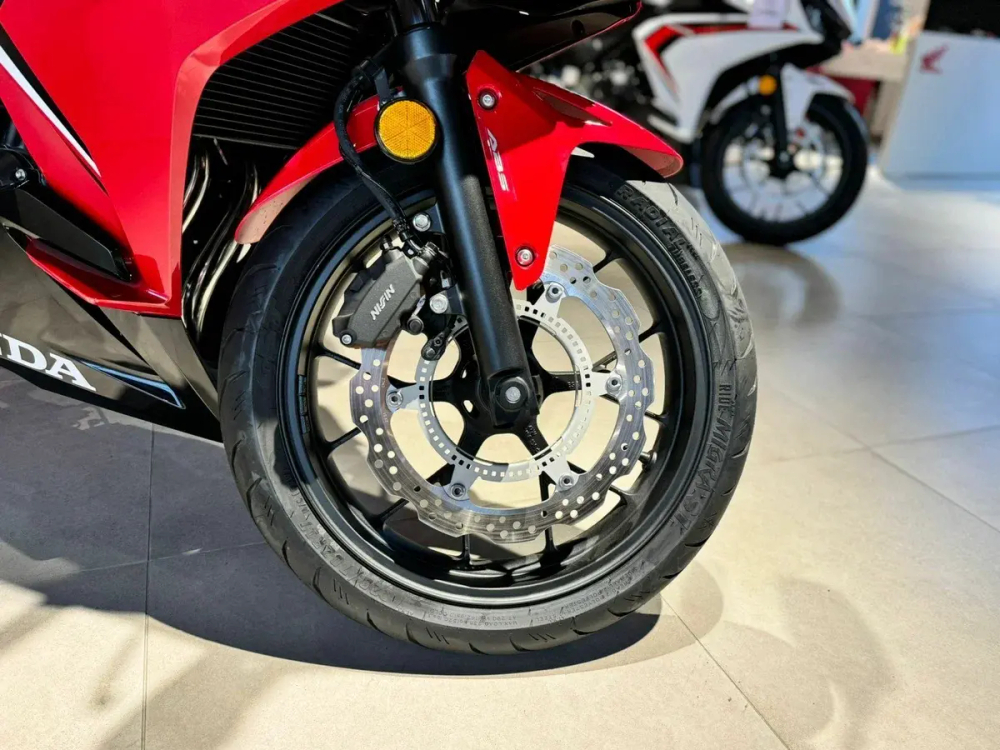 Honda CBR400R