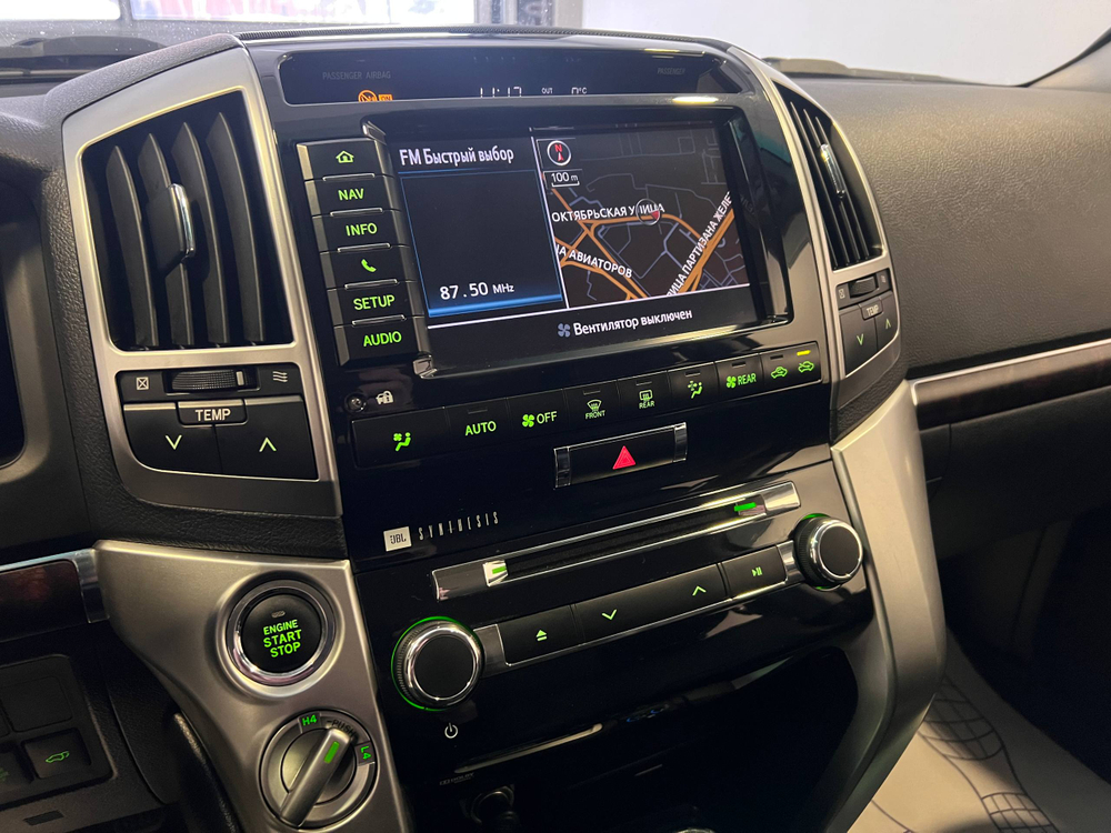 Toyota Land Cruiser, 2012 год