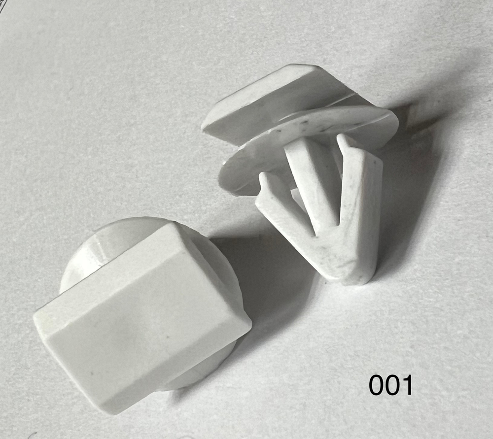 Клипса иномарка  Код- 001 (20шт/уп) молдинга Хюндай