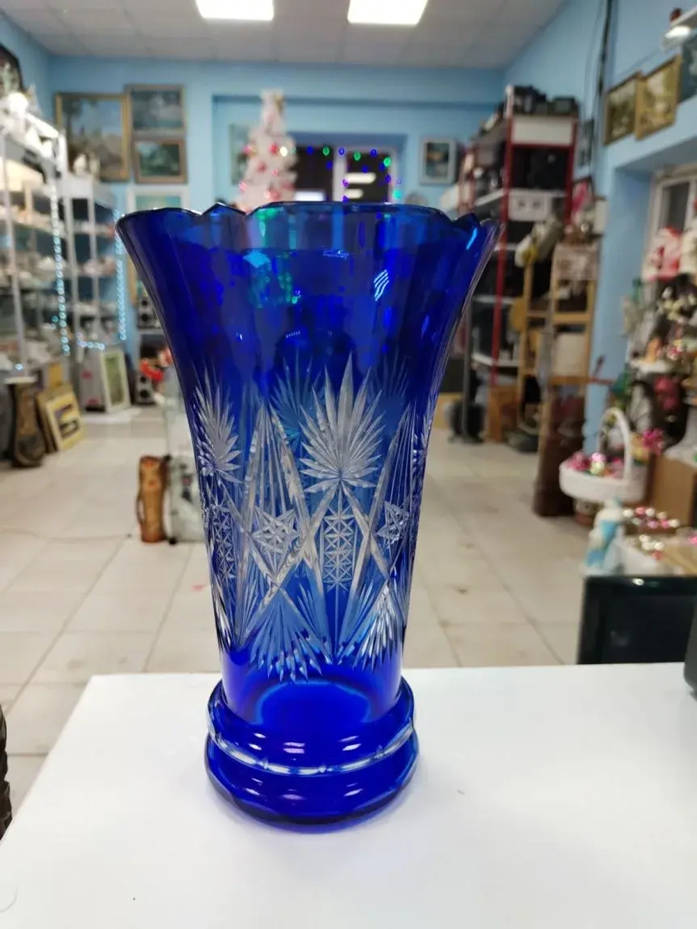 Ваза Салют.синий резной хрусталь. СССР