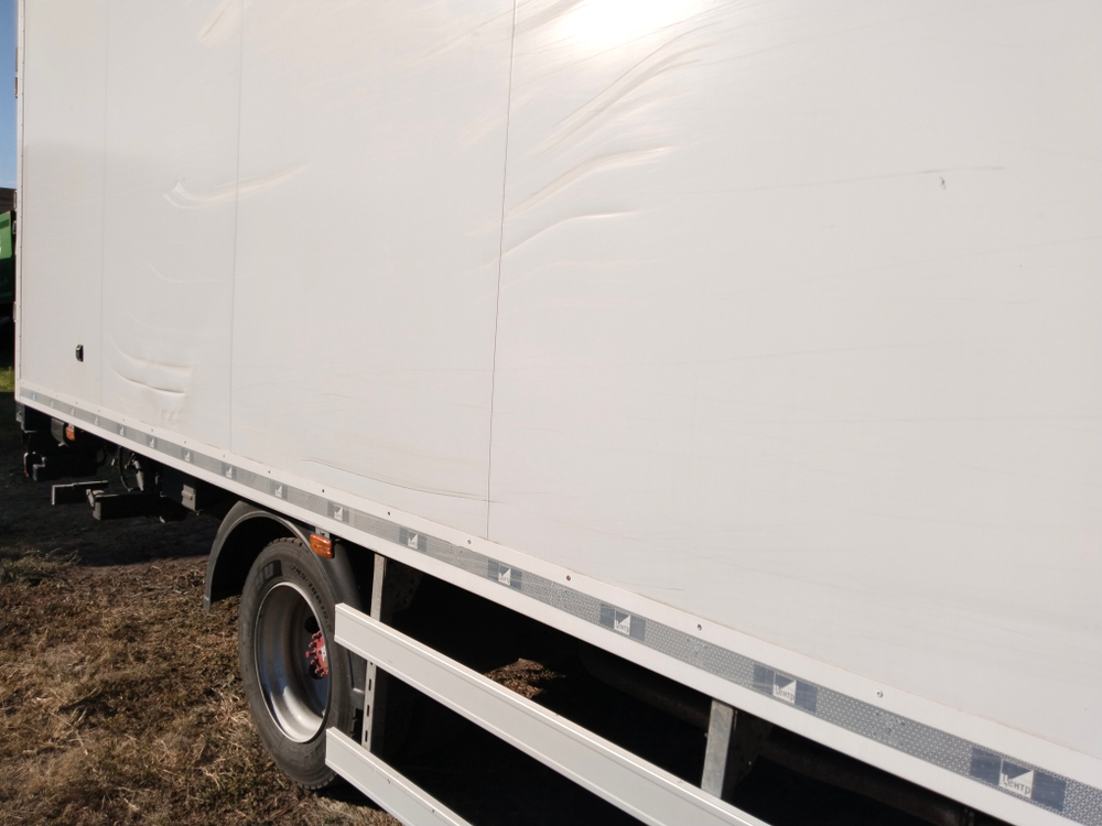 DongFeng C120 Изотермический/рефрижератор с гидробортом АФ-475400-02 (Изотермический, Дизельный, 3.8