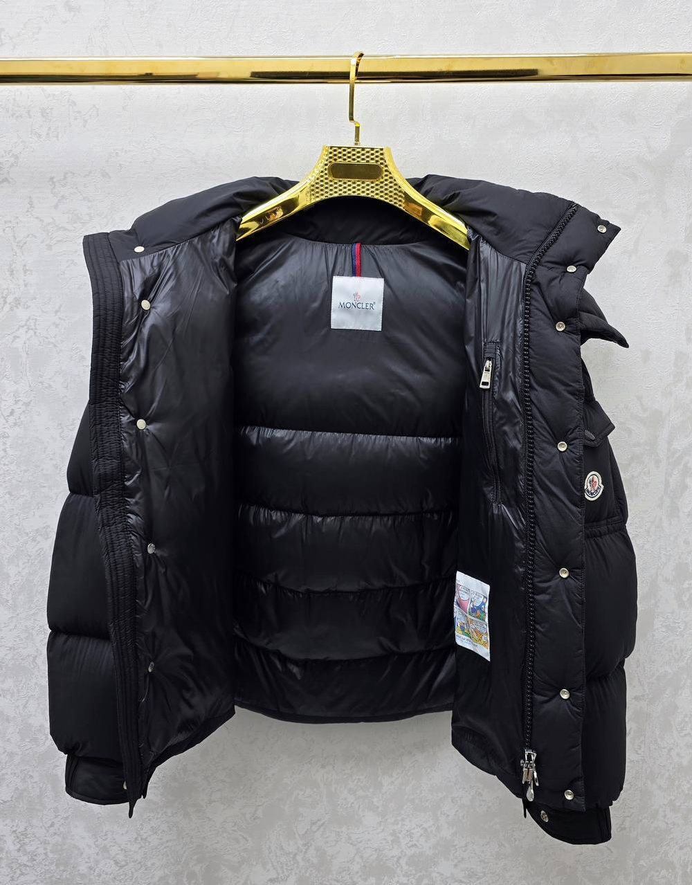 Пуховик Moncler