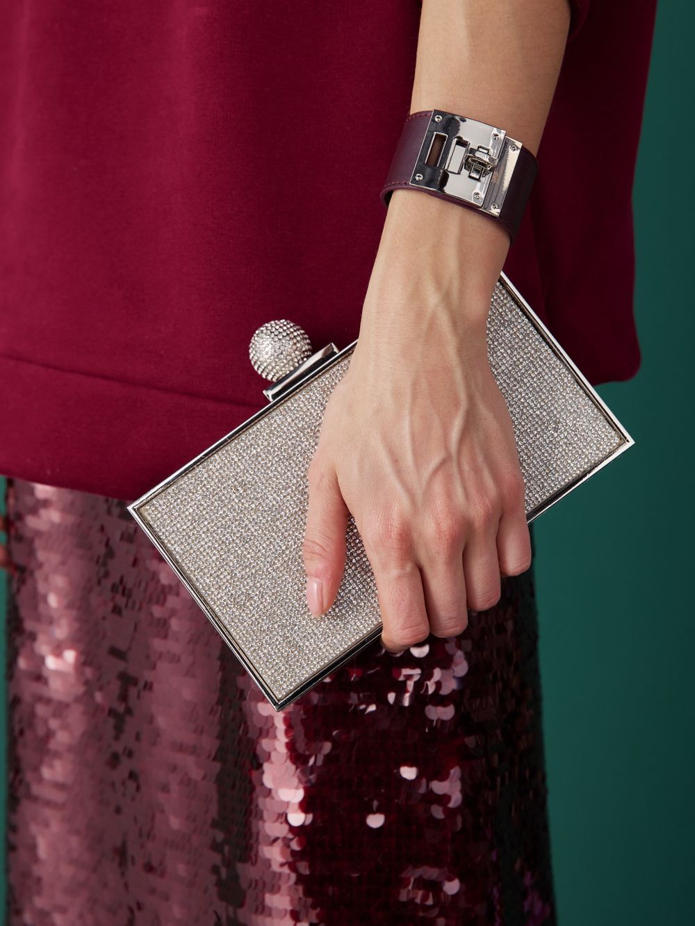 СВИТШОТ CHIC HAPPENS BORDO