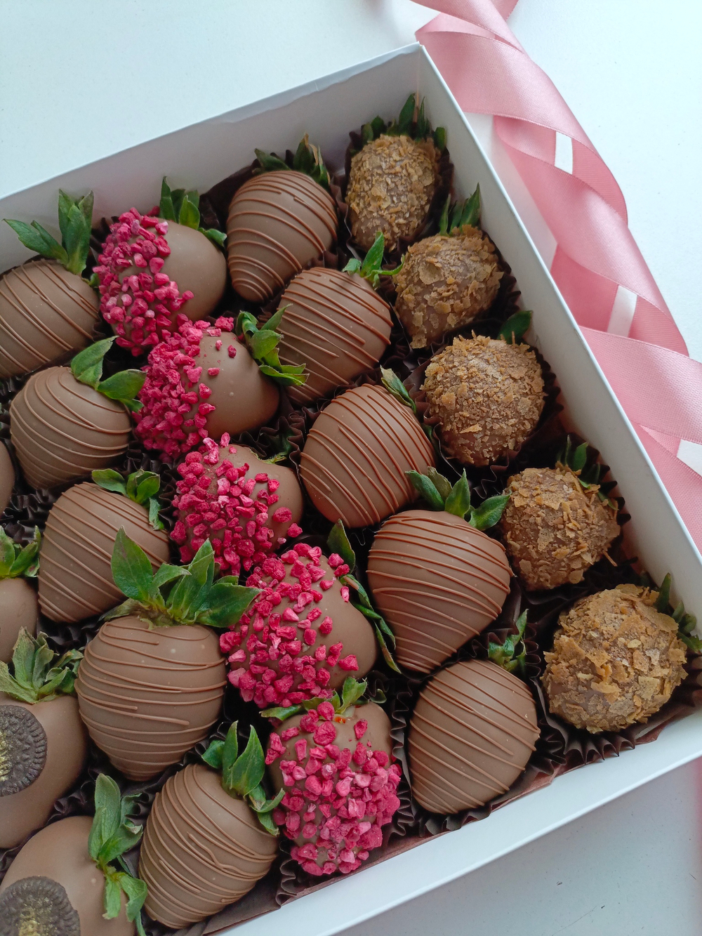 Клубника в шоколаде " Роскошная сладость"