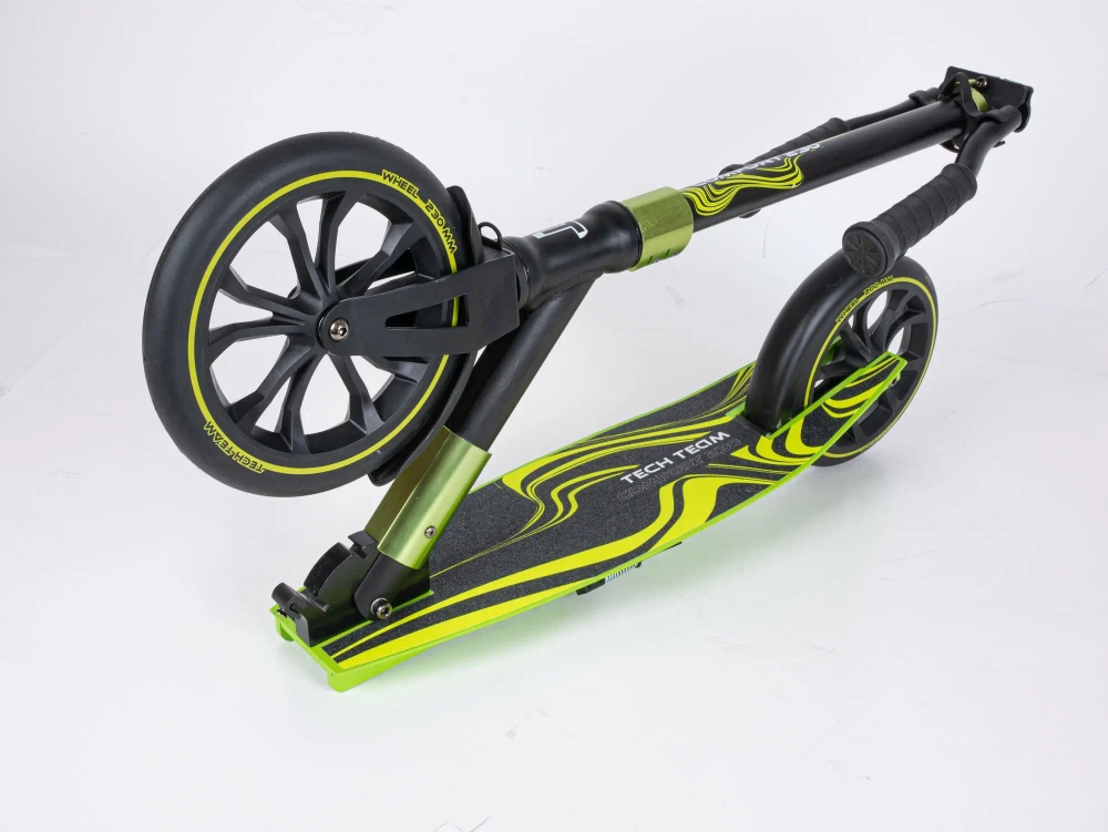 Самокат TT Comfort 230R black/green 1/2 чёрный/зелёный