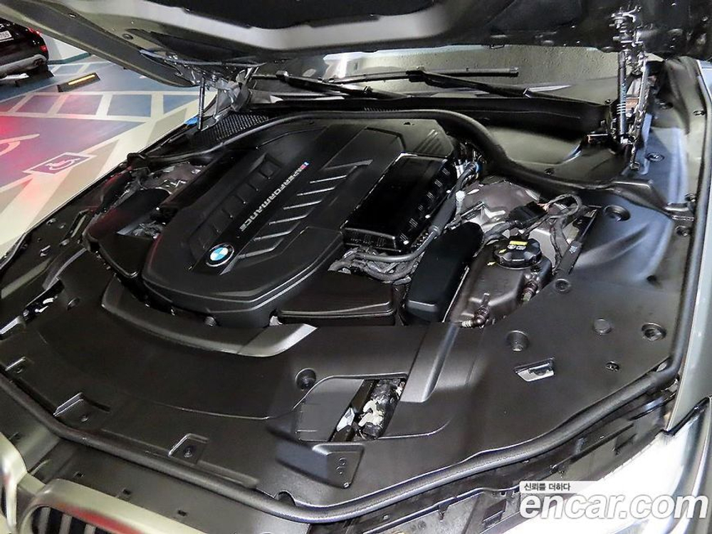BMW 7 Series (G11) M760Li xDrive (06.2022)