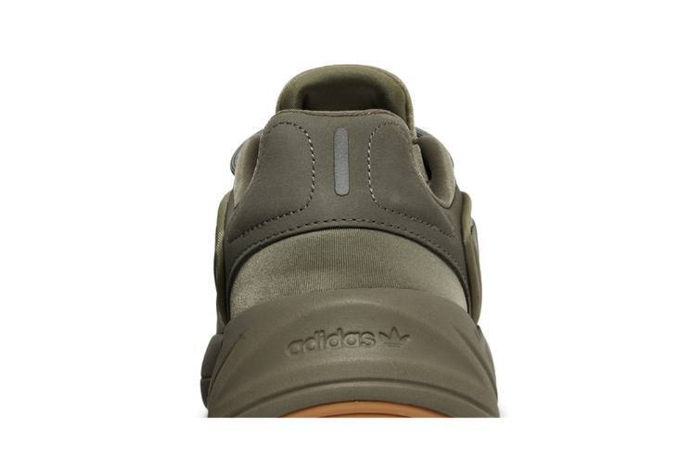 Кроссовки Adidas Originals Ozelia Foundation