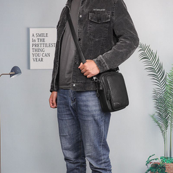 кожаная сумка на плечо