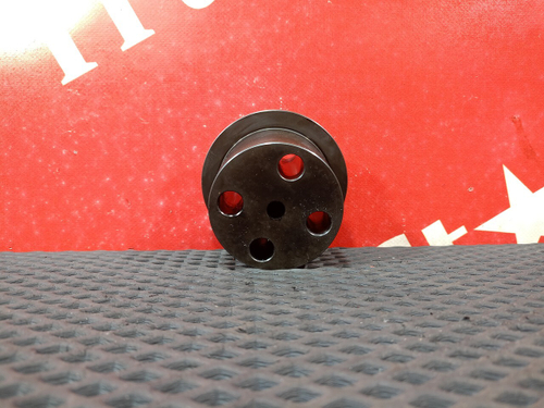 Ось промежуточной шестерни