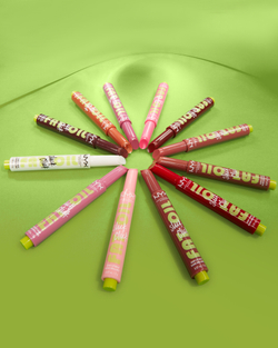 NYX Professional Makeup Fat Oil Slick Click - Тонирующий бальзам для губ оттенок 06 Hits Different, 2 g