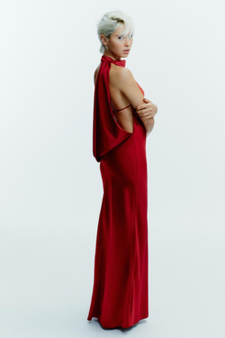 ZARA ДЛИННОЕ АТЛАСНОЕ ПЛАТЬЕ ХАЛТЕР, ТЕМНО-РОЗОВЫЙ