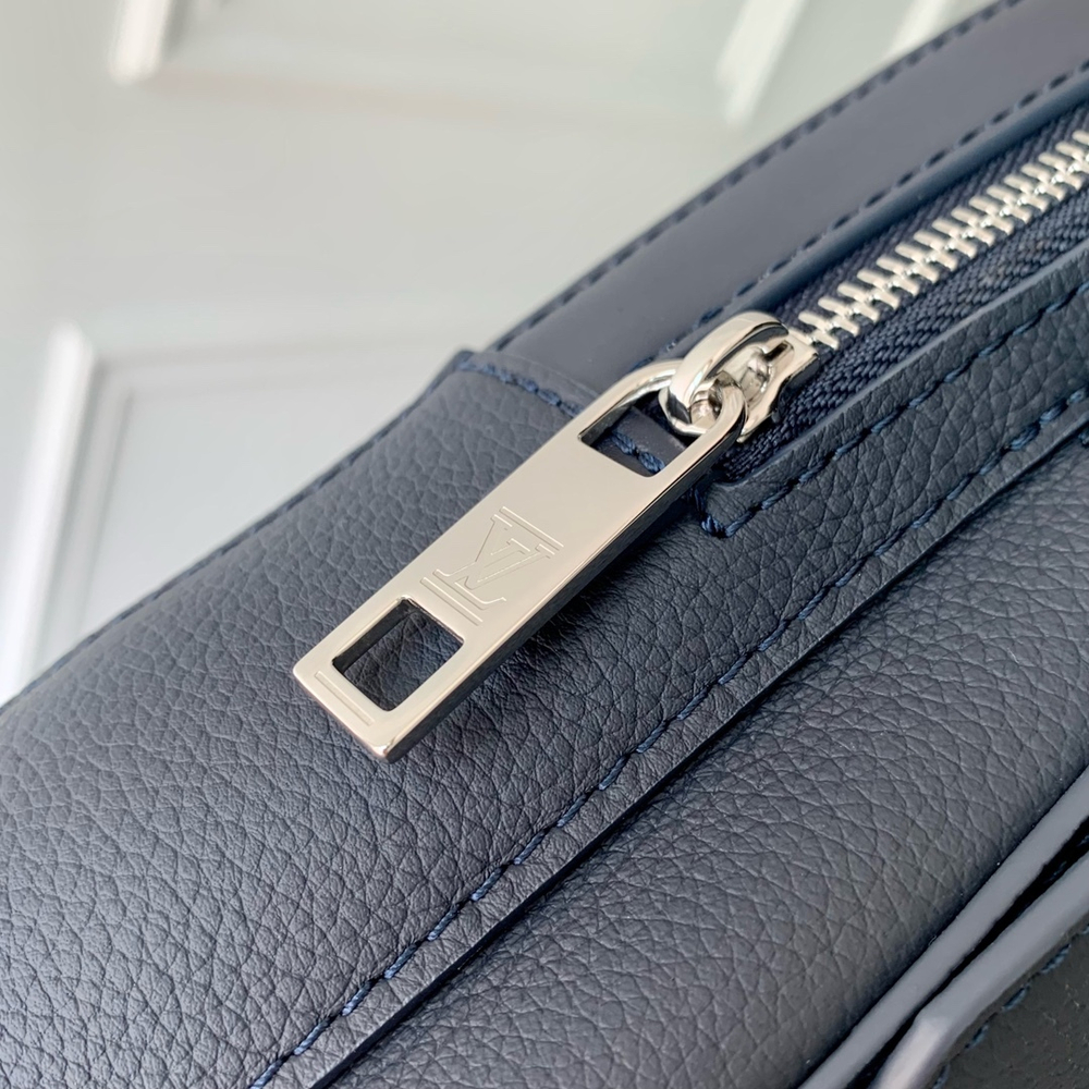 Louis Vuitton Pilot Slingbag
