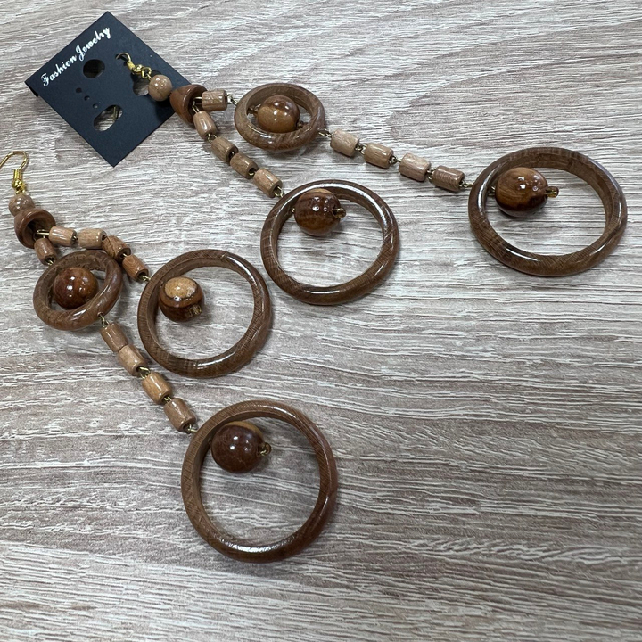 Серьги Колечки грозди, цвет коричневый дерево 11 см
