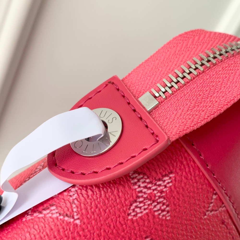 Louis Vuitton Pochette Voyage Souple