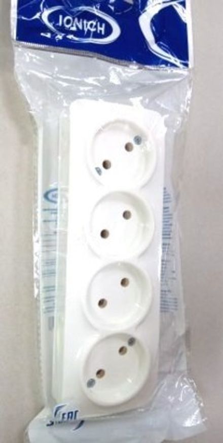 Розетка четырехместная серия "IONICH", б/з, о/у, 16А, 220В, белая (еврослот) (HU1920)