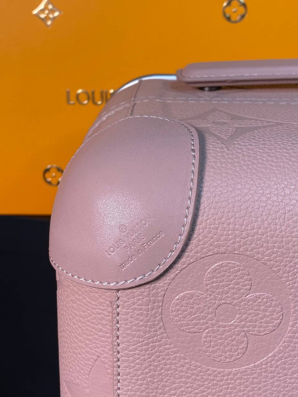 Чемодан Louis Vuitton