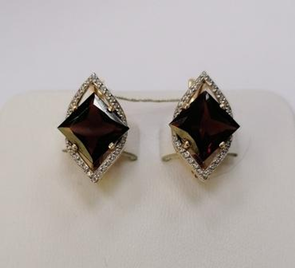 Серьги из золота с гранатами