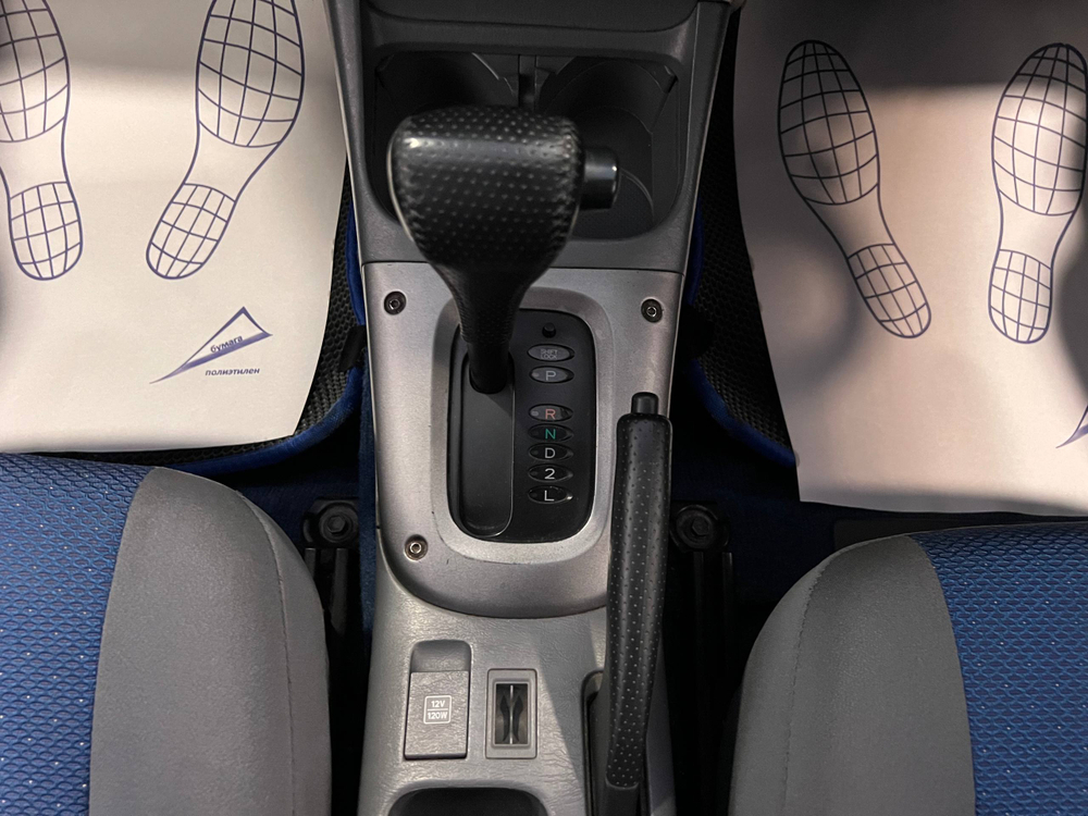 Toyota RAV4, 2002 год