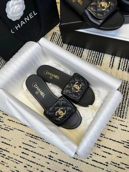 Женские шлепанцы Chanel черного цвета мягкие