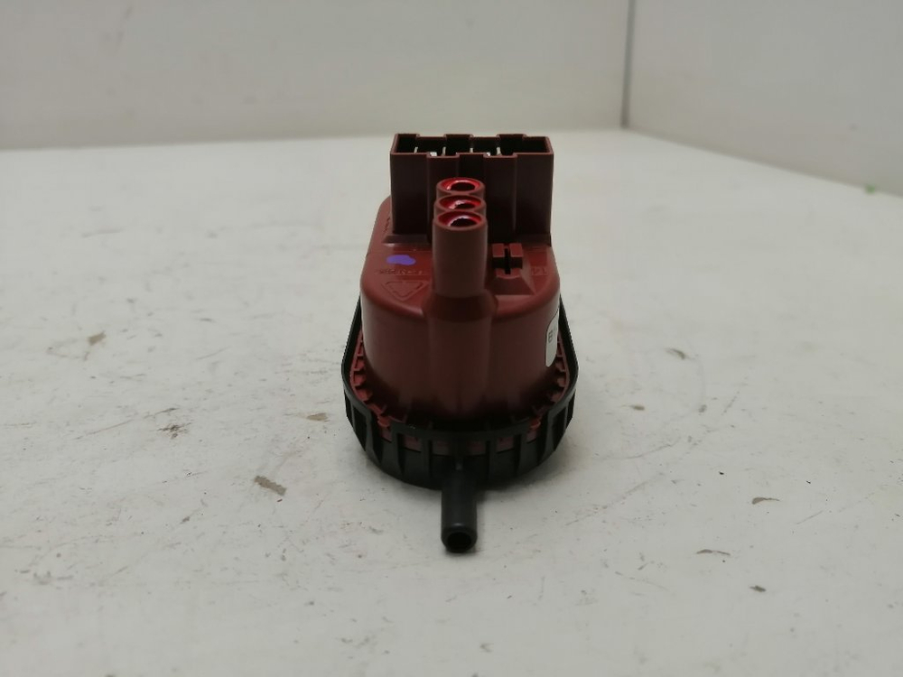 WFH2060OE кт102 Датчик уровня воды для стиральной машины Bosch 5420004620 б/у