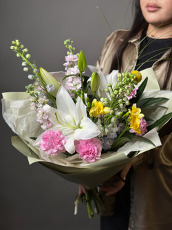 Сборный букет «Дыхание ветра»