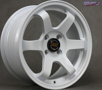 Комплект дисков Volk Racing TE37SL R15 7.0j ET30 4*100 белые