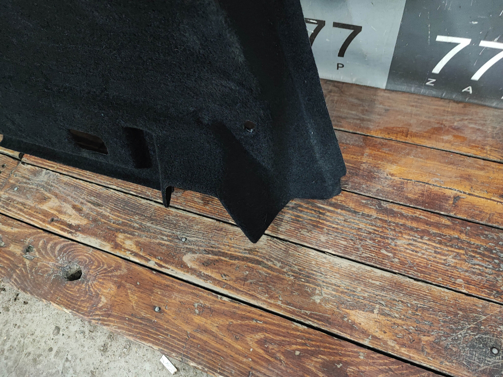 Обшивка багажника левая Geely Tugella 19-нв Б/У Оригинал 8891022552