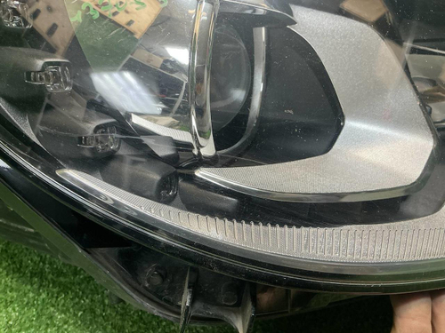 Фара правая VW Tiguan 1 (2011-2018) ксенон