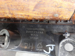 Кронштейн переднего бампера правый GAC GS8 2 21-нв Б/У Оригинал 7105012DRS0000