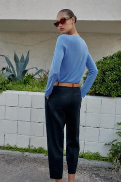 ZARA БРЮКИ ИЗ ЛЬНА С ЗАЩИПАМИ И РЕМНЕМ, МОРСКОЙ СИНИЙ