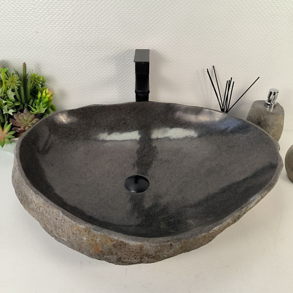 Раковина из речного камня RS-65557 67*53*15 0863